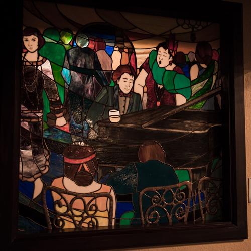 gallery item
