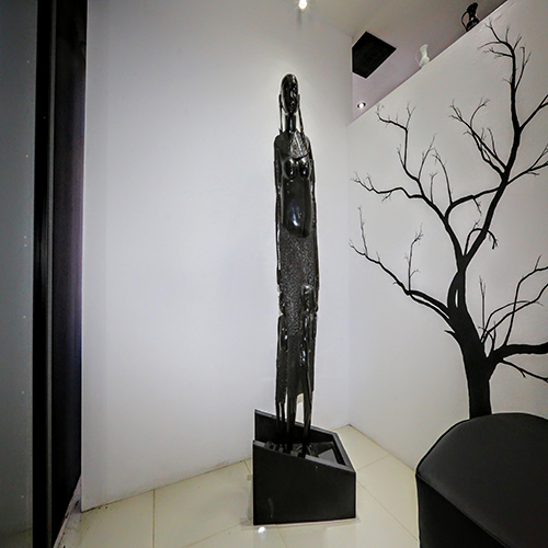 gallery item